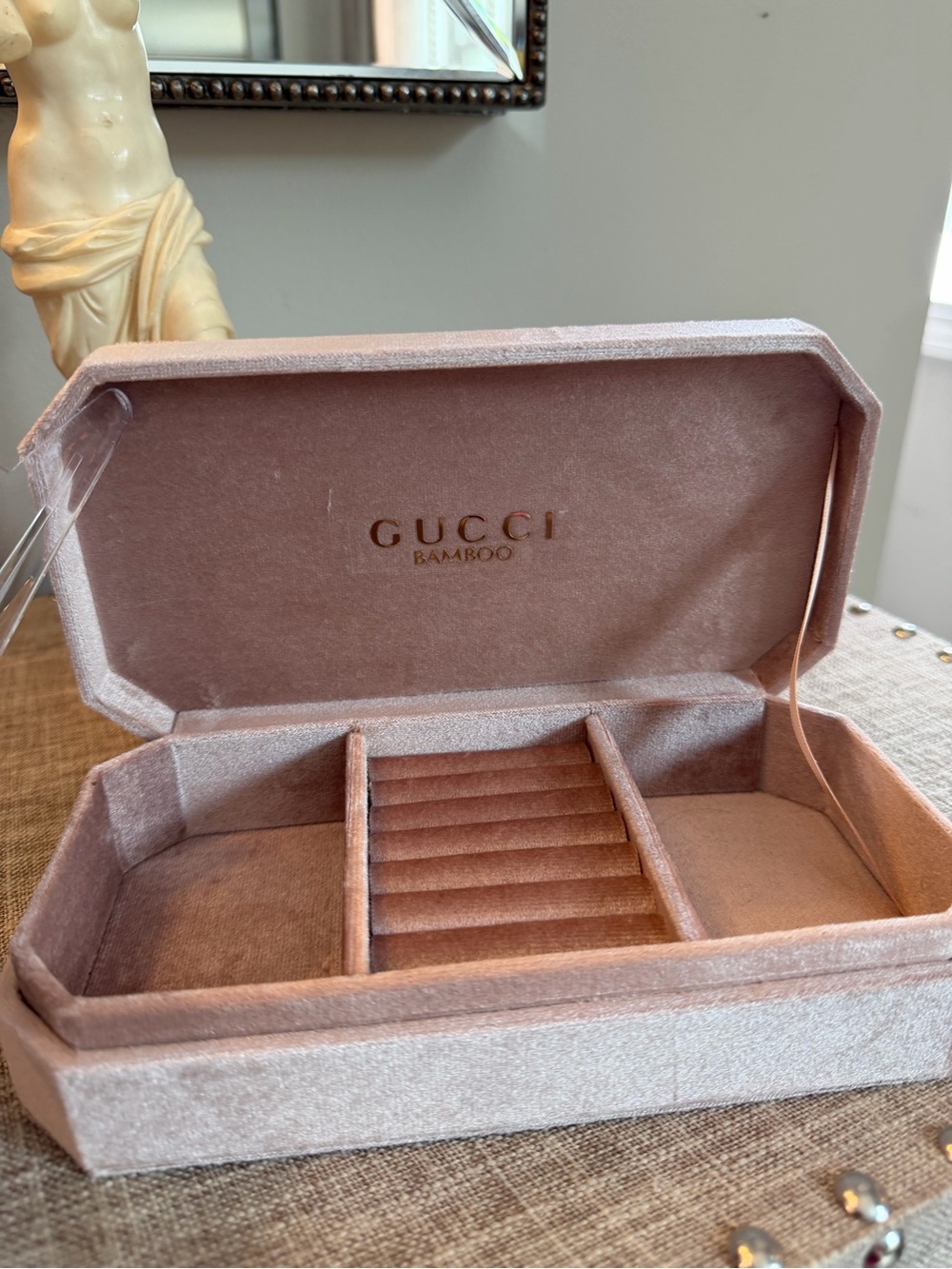 New GWP For Gucci Pink Velvet 8 inch Jewelry Case - Picture 8 of 9